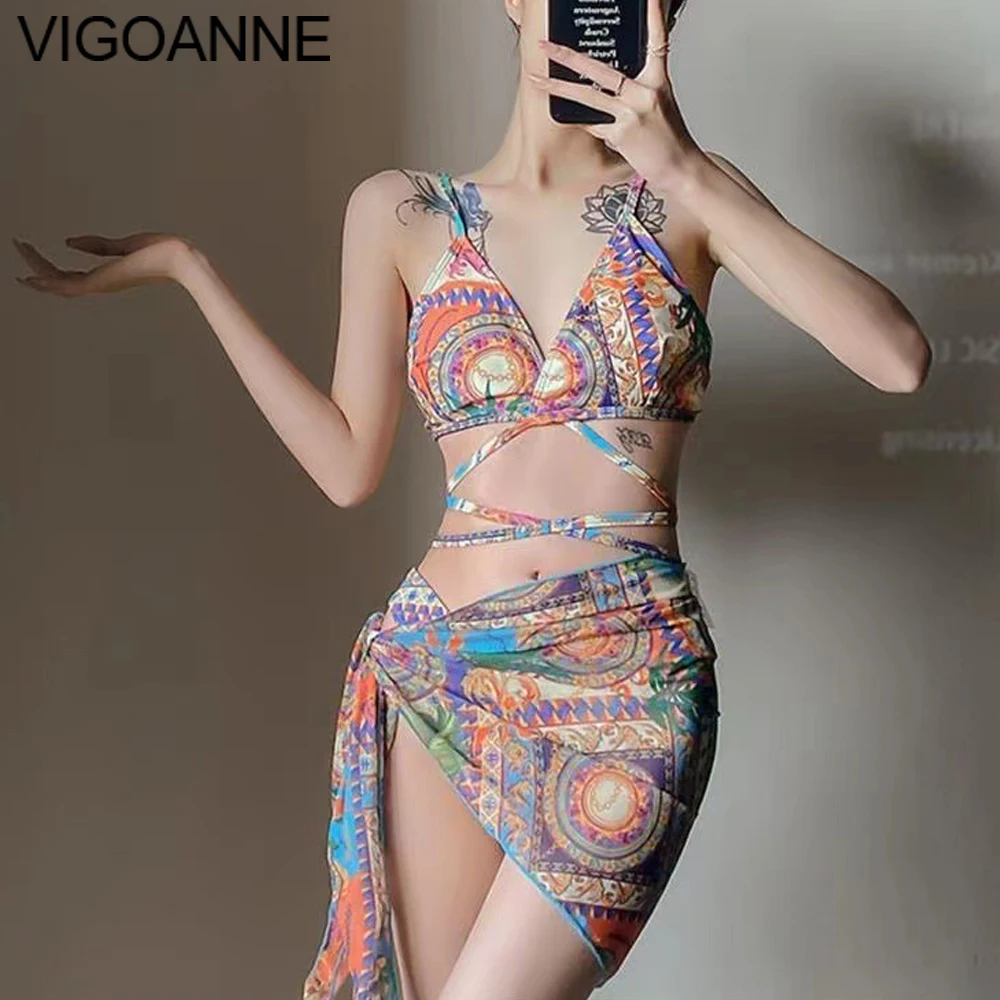 VigoAnne Sexy Print Closed 3-częściowa spódnica z wysokim stanem Bikini Set Women 2025 Cross Hollow Swimsuit Blackless Push UP Strój kąpielowy