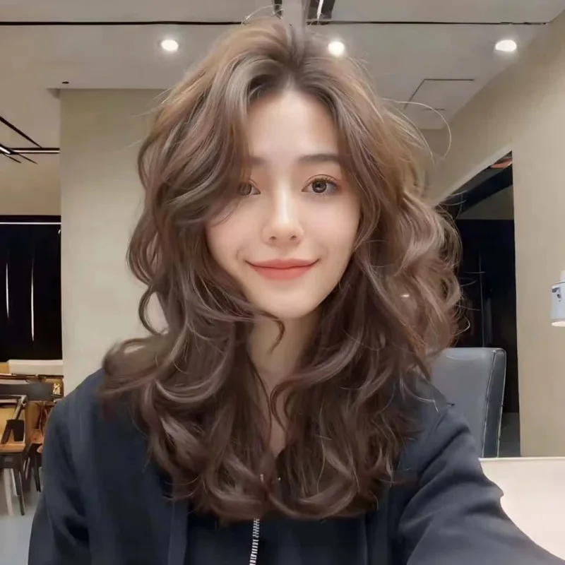 

Синтетический женский парик до ключиц с волнистыми волосами, французский осенне-зимний стиль, естественный повседневный корейский образ, для создания непринужденного образа, на всю голову