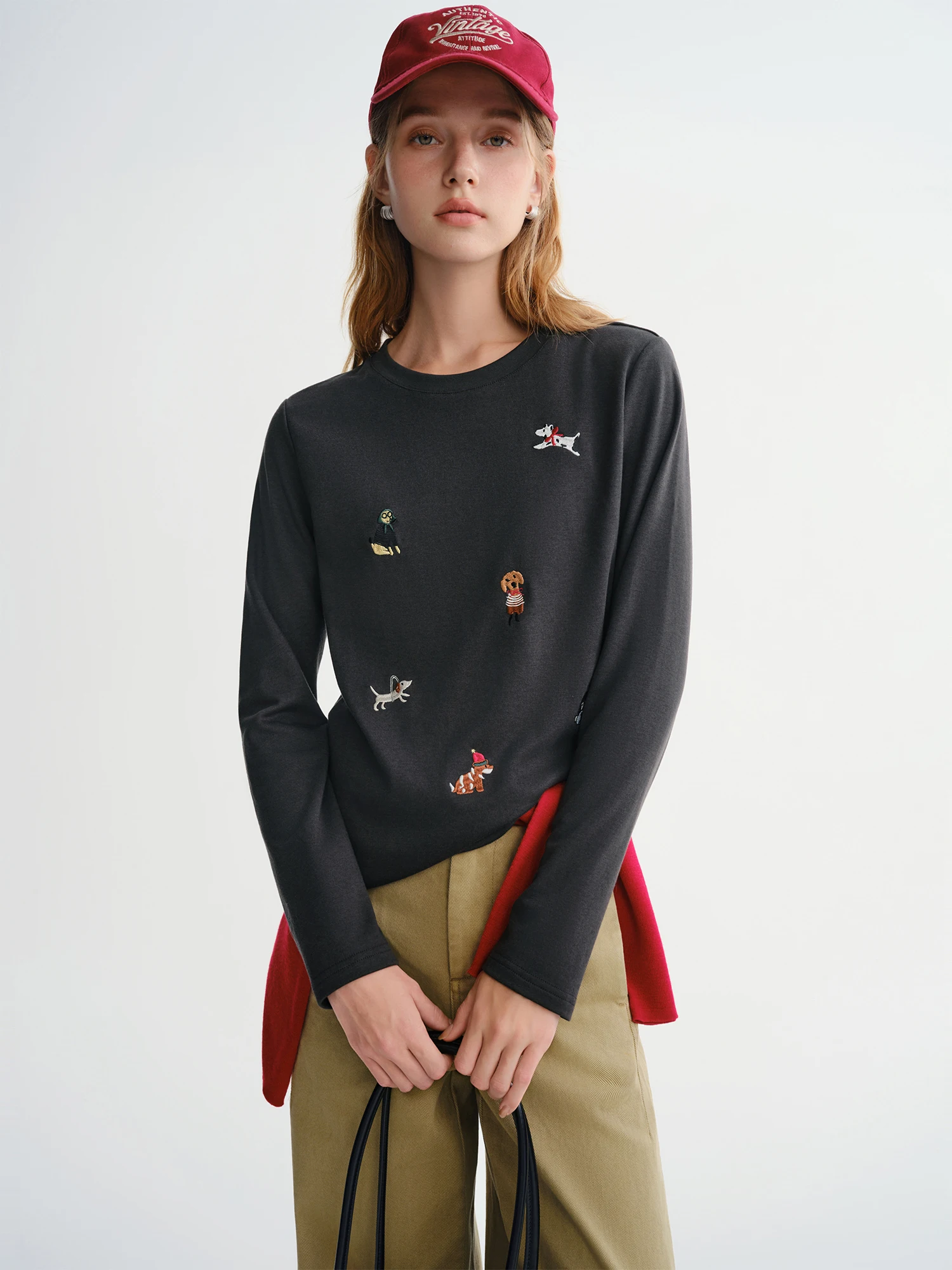 DUSHU جرو متعة مطرزة رقيقة الصوف طويلة الأكمام تي شيرت المرأة الخريف والشتاء قاع قميص علوي الحلو عادية