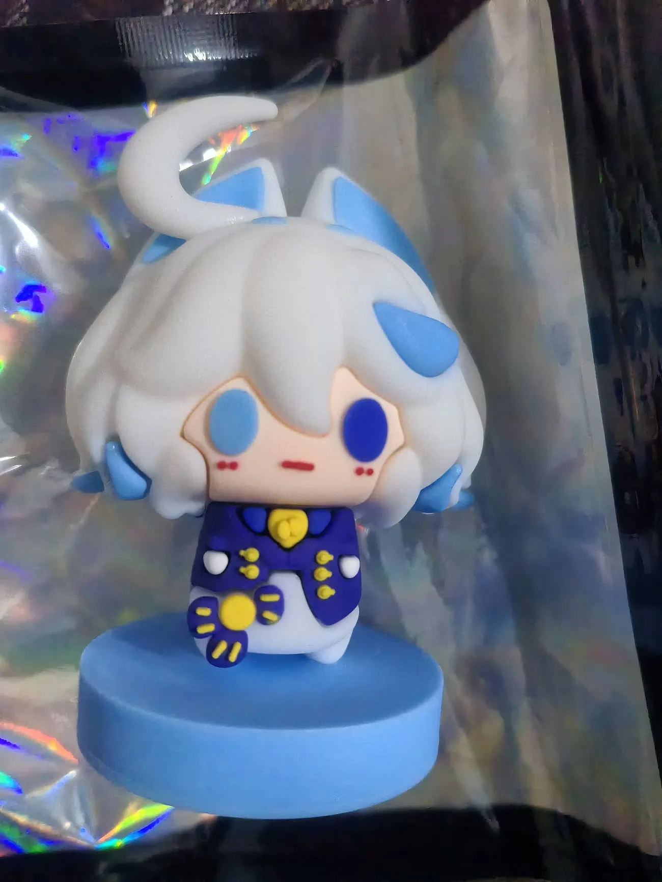 colecao-de-presentes-e-decoracao-de-cosplay-em-pvc-de-borracha-macia-genshin-impact-funina-deus-da-Agua-e-fuclos