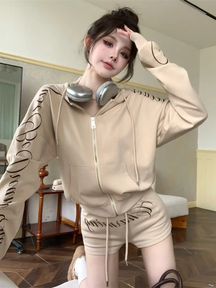 

Women's Letter Print Hoodie Long Sve Jaet And Straight Leg ort Pants Two-Piece Set Casual Autumn Khaki Outfit
