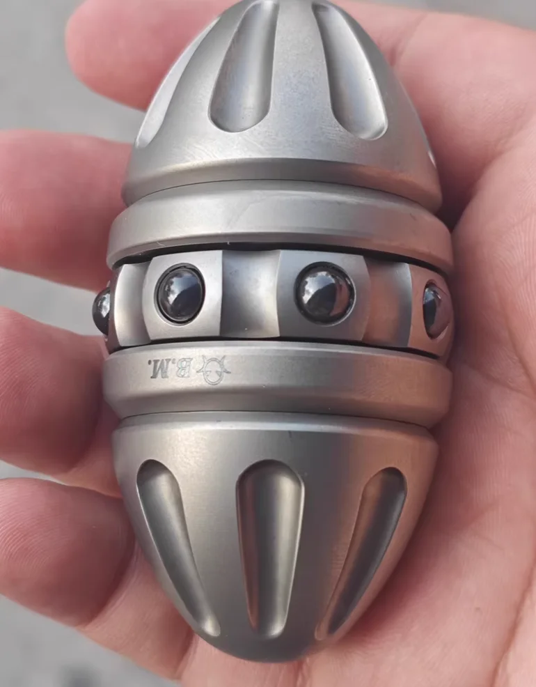 중고 EDC BM 웜 에그 티타늄 합금 스피너 피젯 디컴프레션 장난감