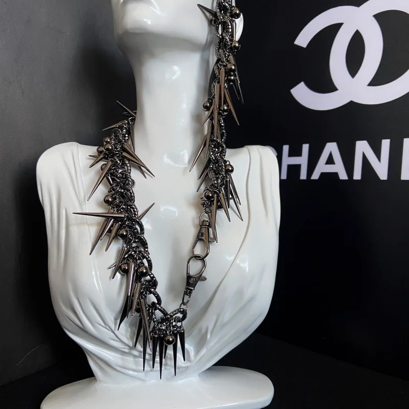 Unique Design Sweet Cool Spicy Girl Style Rivet round Bead Tassel Necklace Waist Chain Women's Personality Niche Design Clavicle