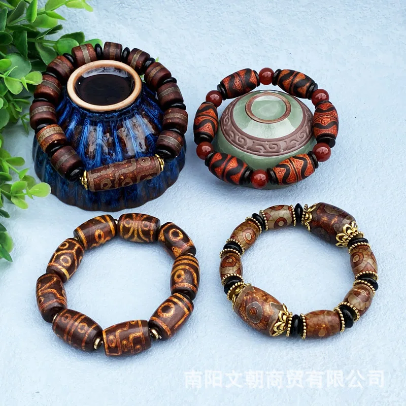 

Tianzhu agate bracelet big hand string Taobao Douyin 30 yuan model swing temple fair bazaar new model