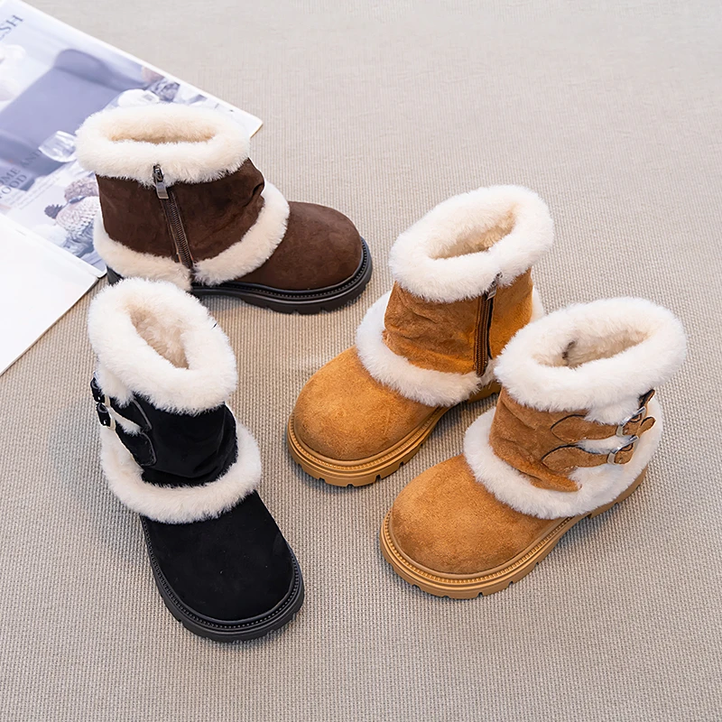 

Короткие сапоги для девочек, замшевые теплые милые детские сапоги принцессы с плюшевой мягкой подошвой, новинка зимы 2025, детские повседневные ботинки, модные нескользящие