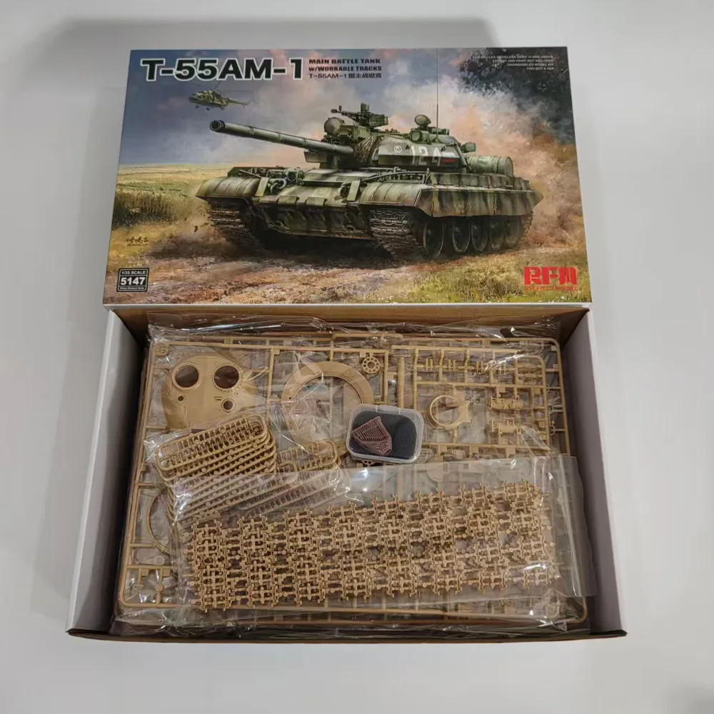 RYEFIELD RM-5147 1/35 T-55AM-1 Tanque de batalla principal con pistas trabajables Ensamblar kit de modelo de plástico