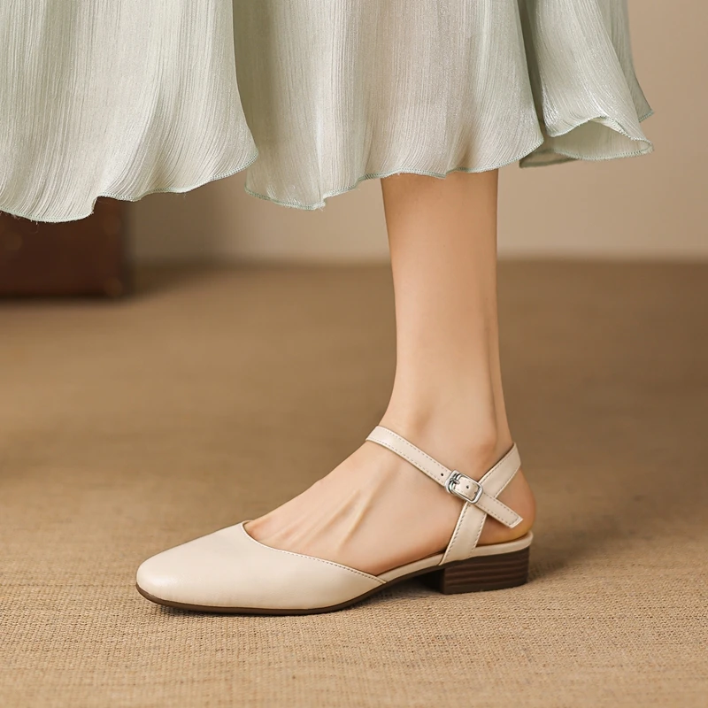 

Women's new summer genuine leather cowhide round toe low heel loose grip hollow breathable retro M ü ller shoes fashion sandals