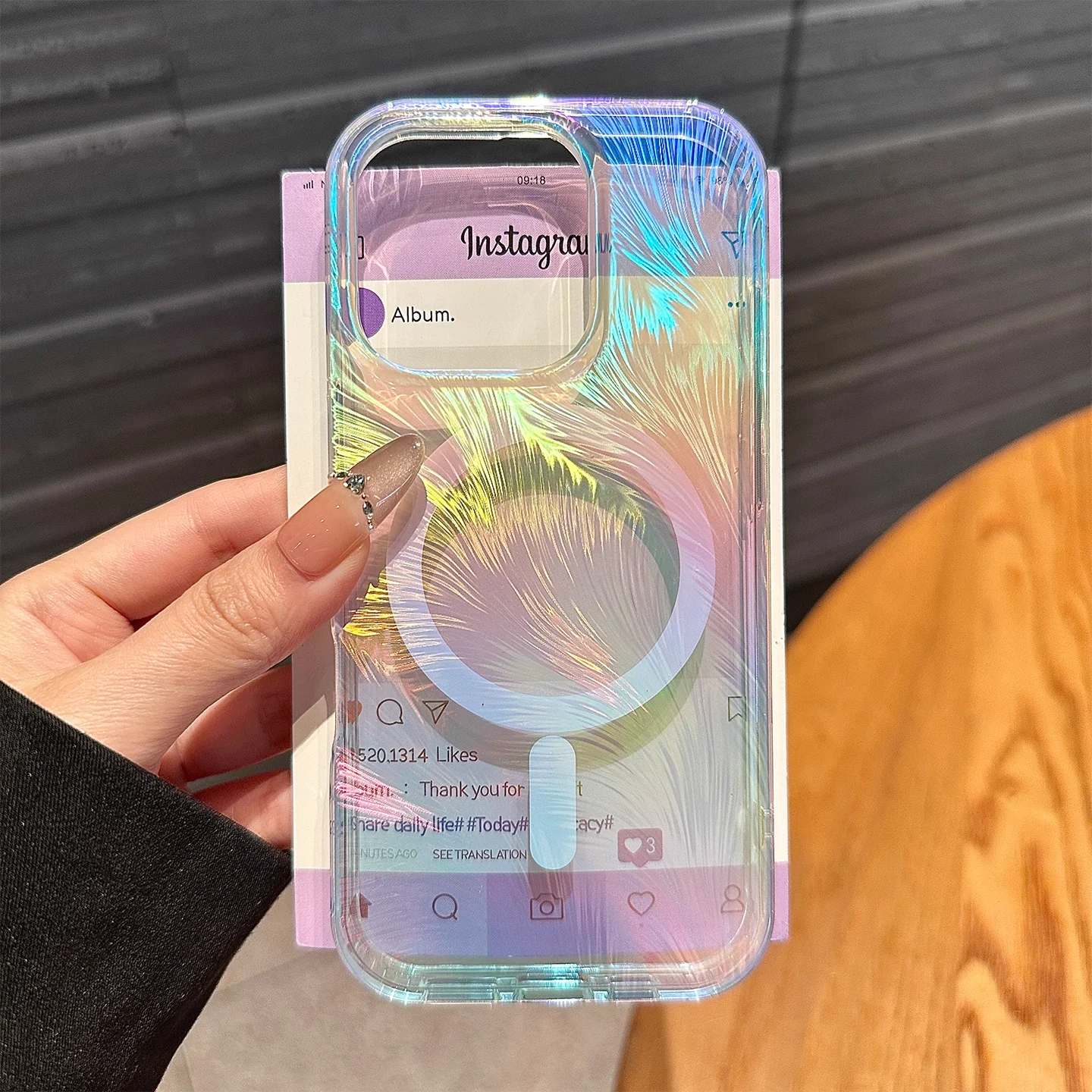 Laser gradient feather for Apple 15promax 16e 17Air 14Plus 13Pro phone case, niche high-end feel, anti drop magnetic charging.