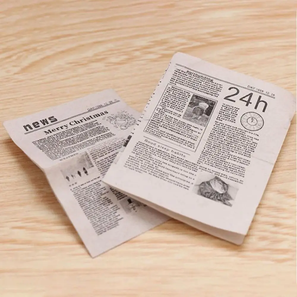 Nuevo Juego de periódicos Retro en miniatura para casa de muñecas, Mini regalo, modelo de simulación, accesorios para muebles, decoración para jugar a las casitas, 1/12