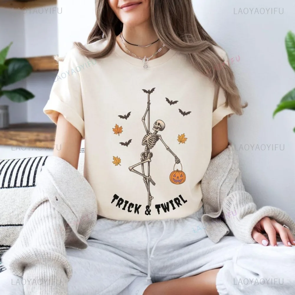 Funny Skeleton Pole Dancer Halloween Gift Spooky Cute Fall T Shirt Retro Pole Dancing Graphic Causal Fashion Women Streetwear