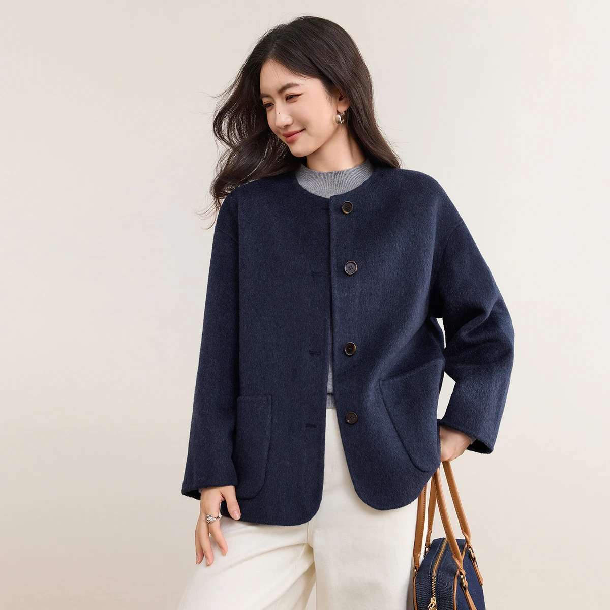 

SENTUBILA Woolen Jacket for Women 2025 Winter Crew Collar Drop Shoulder Sleeve Jackets Solid Loose Short Female Coats W54OG2425
