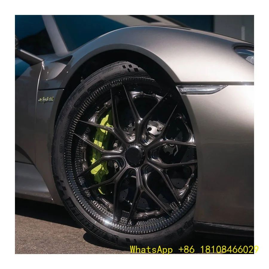 

18-26 Inch 2-Piece Carbon Fiber Forged Wheels with Central Locking for Sports Cars