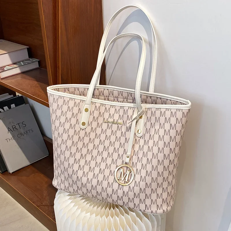 

2025 Spring Summer Women's Large Capacity Shoulder Bag High-End Niche Soft Texture Versatile Free Shipping