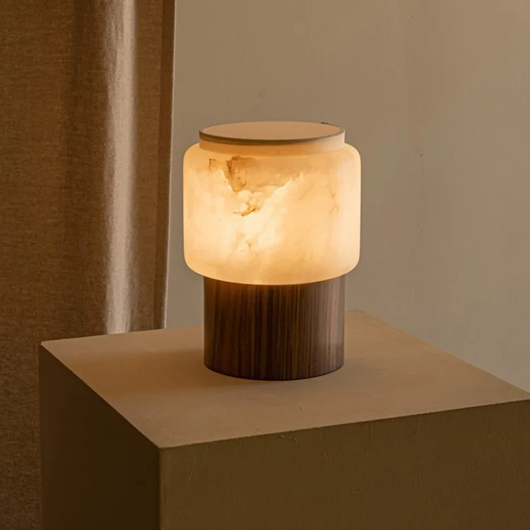 Table lamp high-end walnut medieval villa living room bedroom decorative table lamp