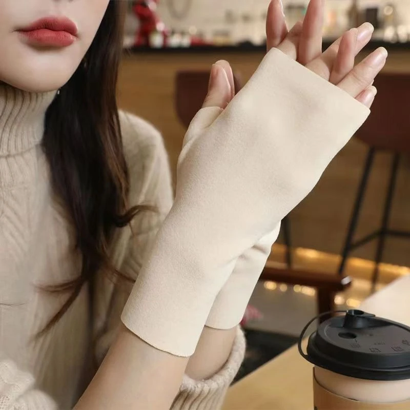 

Тонкие перчатки для сенсорного экрана, женские термостойкие немецкие бархатные варежки с половиной пальца, трансформируемые для теплого использования на телефоне