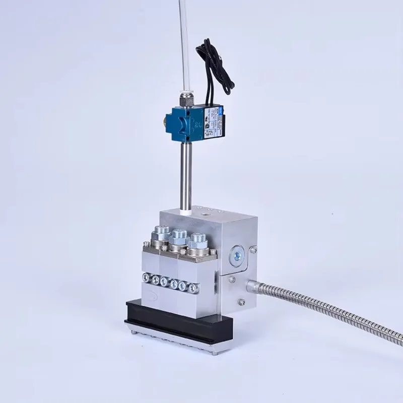 

Automatic Hot Melt Glue Scrape Glue for Packaging Spray Glue