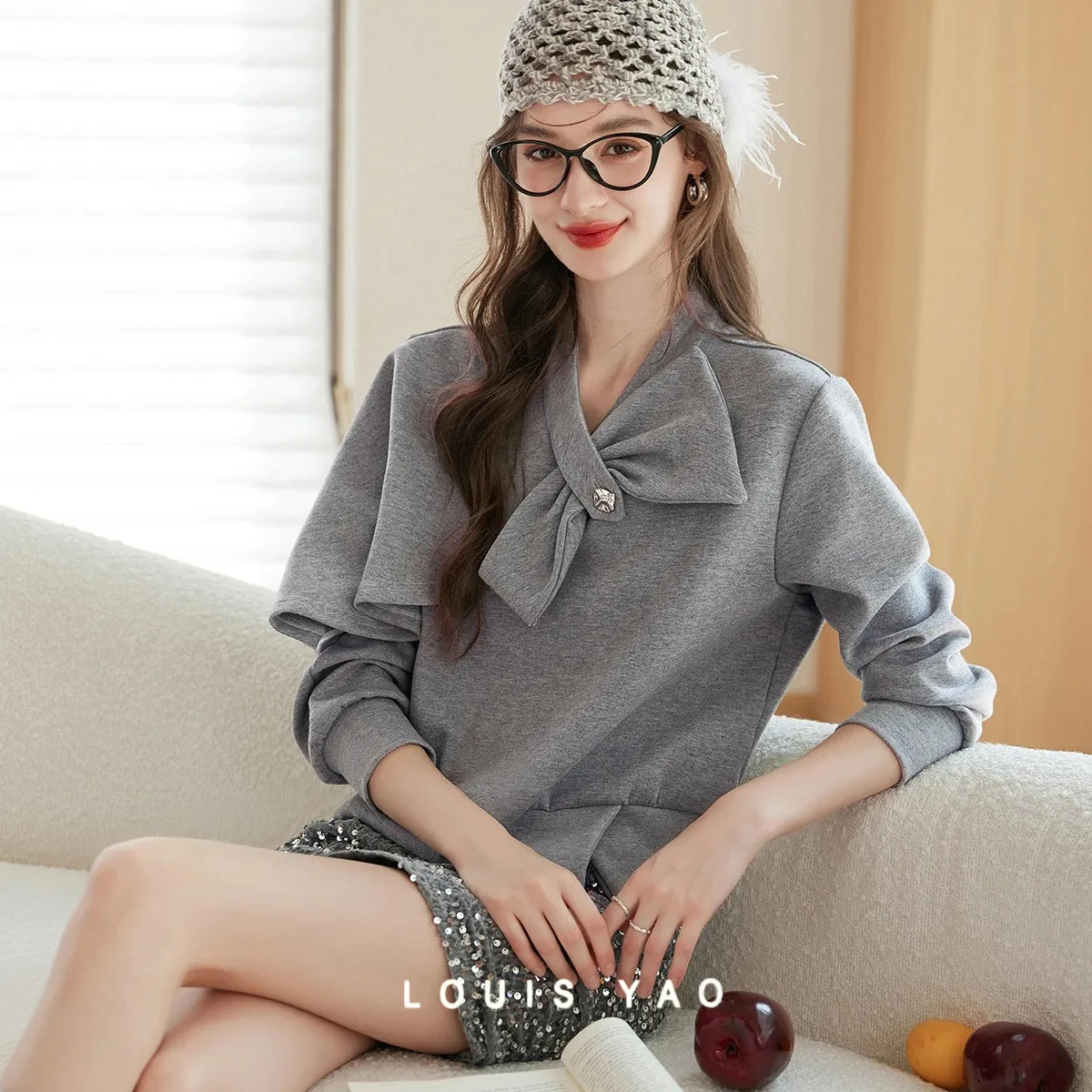 

LOUIS YAO Women's Sweatshirts 2025 Autumn Bow-shaped Design Pullover Fashionable and Elegant Women's Top