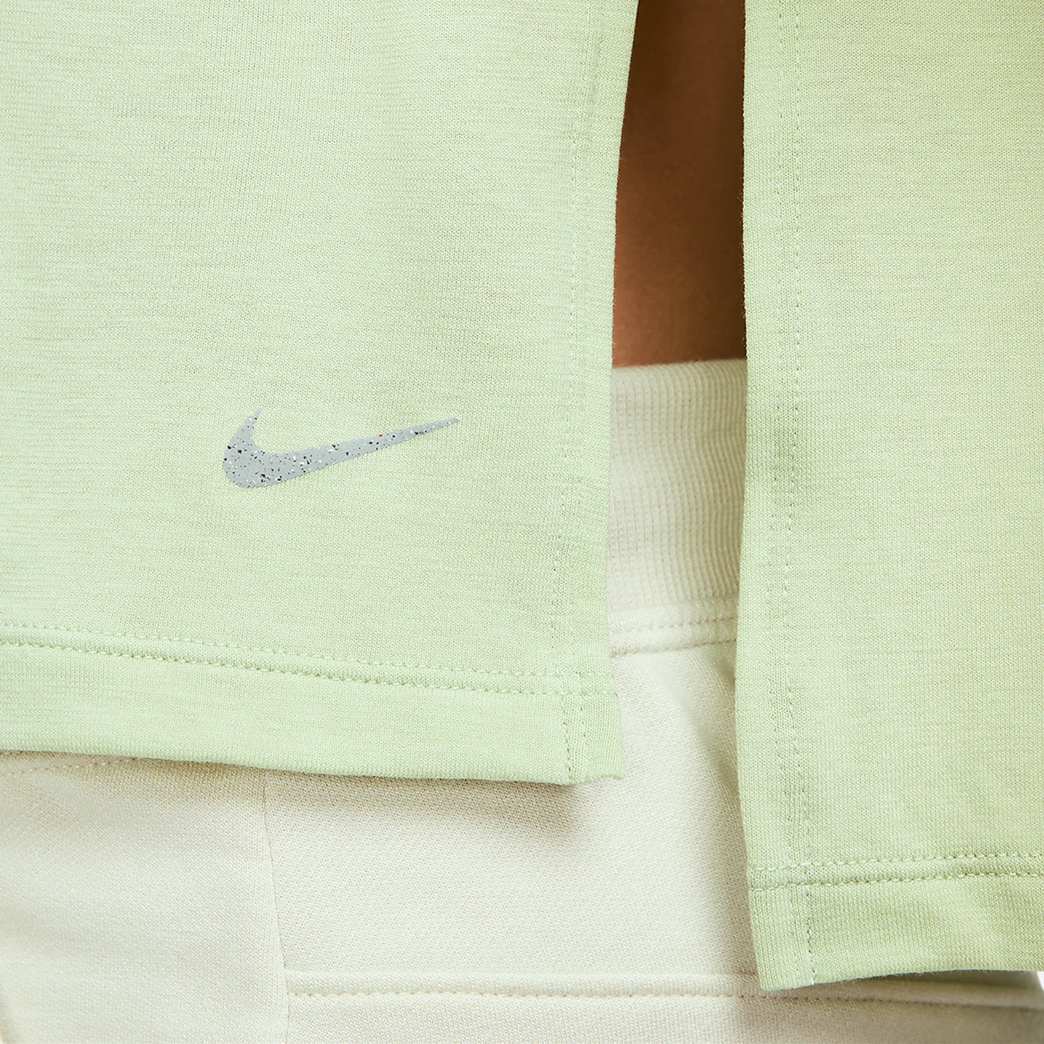 تي شيرت نايك الأصلي الجديد للتدريب على التهوية للسيدات DM7026-343