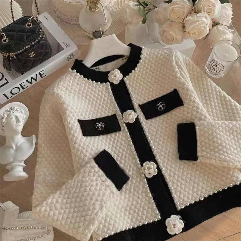 Women Vintage Sweater Long Sleeve O-neck Knit Top Femme Beading 3D Floral Spring Autumn Fashion Elegant Cropped Cardigan