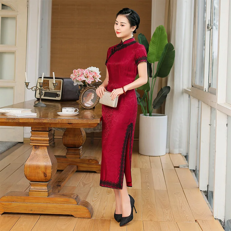 

New Retro Quality Mom Banquet Dress and Generous Cheongsam Qipao Women's Clothing