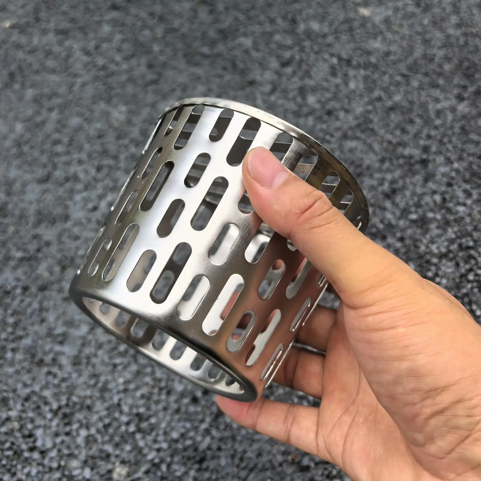 

Grid Design Rat Drainage Net Heavy Duty Gutter Guard Gutter Strainer Cover Side