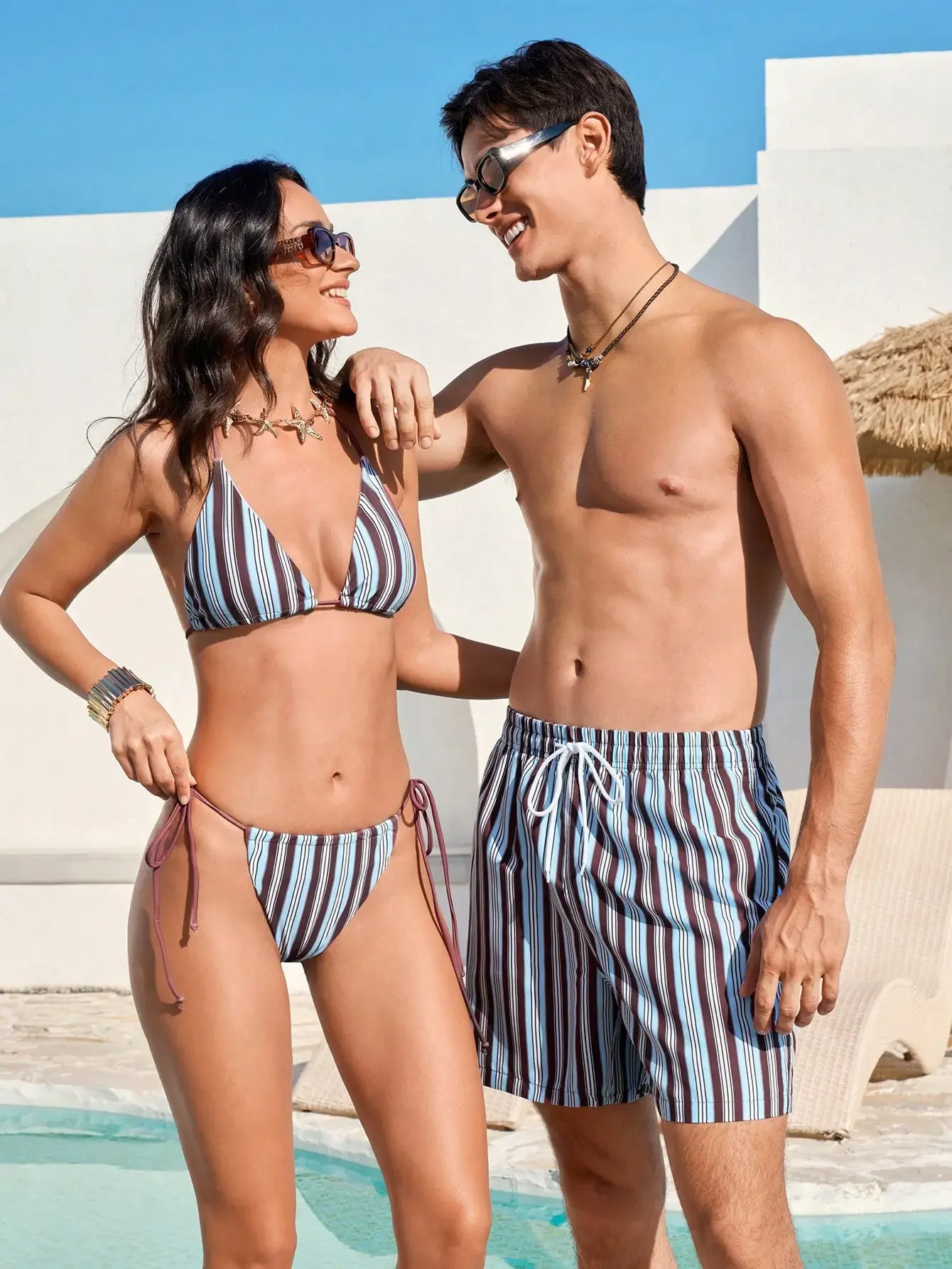 

Мужские пляжные шорты в полоску для отдыха и повседневной носки