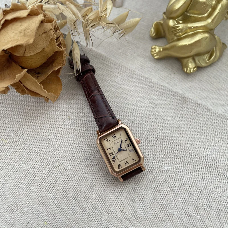 الرجعية الاتجاه عارضة مستطيل كتم مؤشر كوارتز ساعة روما أزياء بسيطة مزاجه التناظرية بو الجلود ساعة معصم فتاة الفتيات