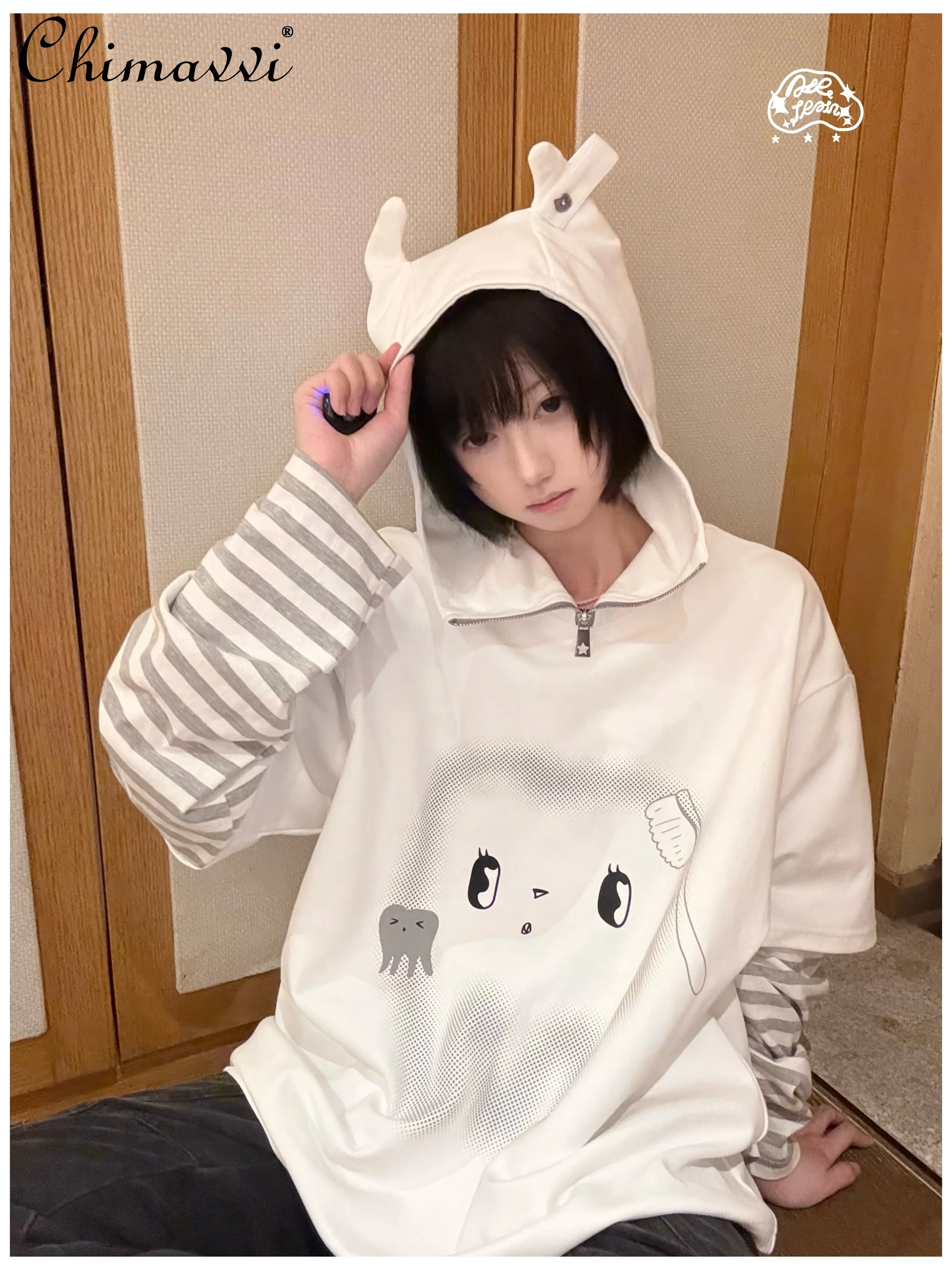 

Original Design Japanese Fake Two-Piece Sweatshirt Autumn Winter New Fashion Cat Ear Subculture Long Sleeve Hoodies Tops