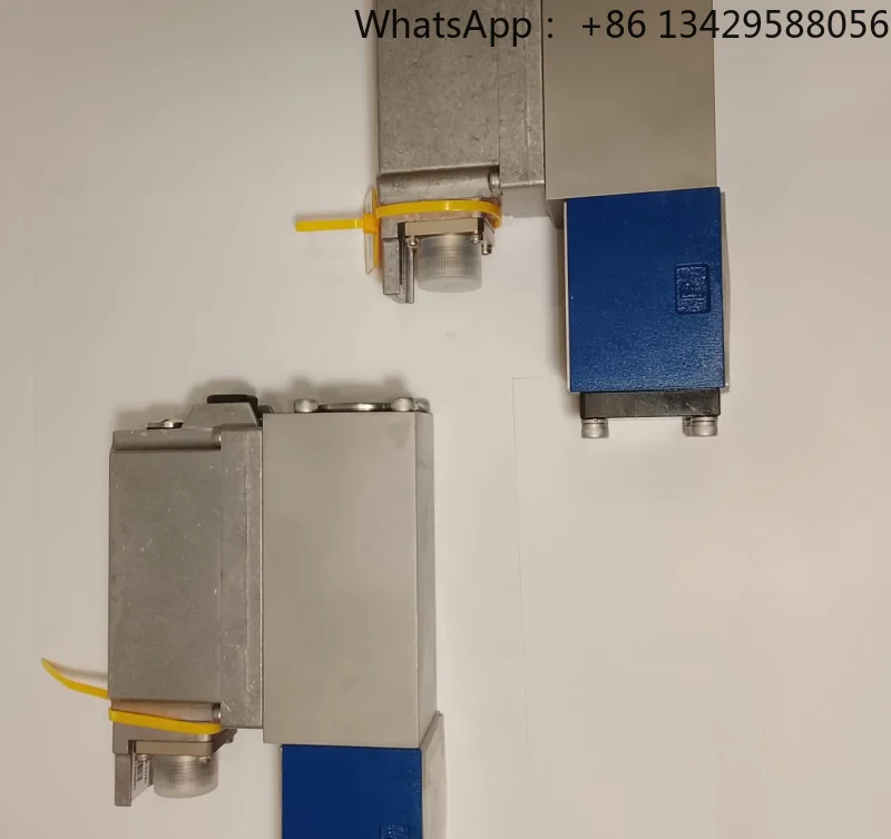 Hydraulic Proportional Directional Valve 5WRPE Servo Solenoid Valve 5WRPE10F1B70L-2X/G24K0/B5M 0811402114