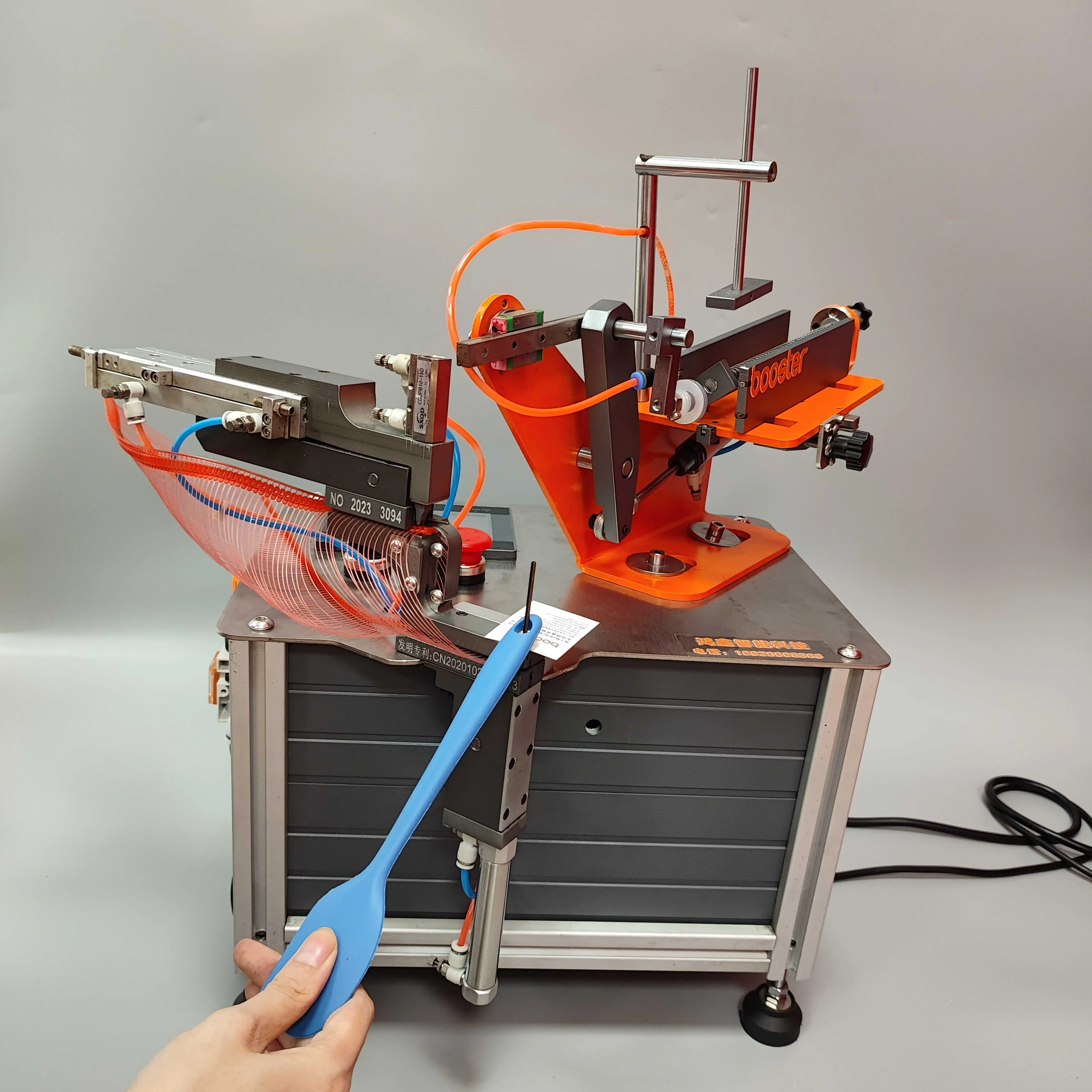Automated Booster Loop Pin Tagging Machine - Fast Mass Production Labeling