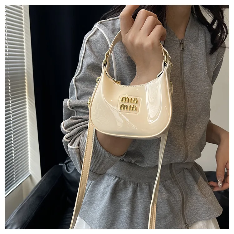 

2025 Retro Underarm Bag - Glossy Patent Leather, Adjustable Strap, Compact Crossbody Purse for Women, Trendy Casual Accessory