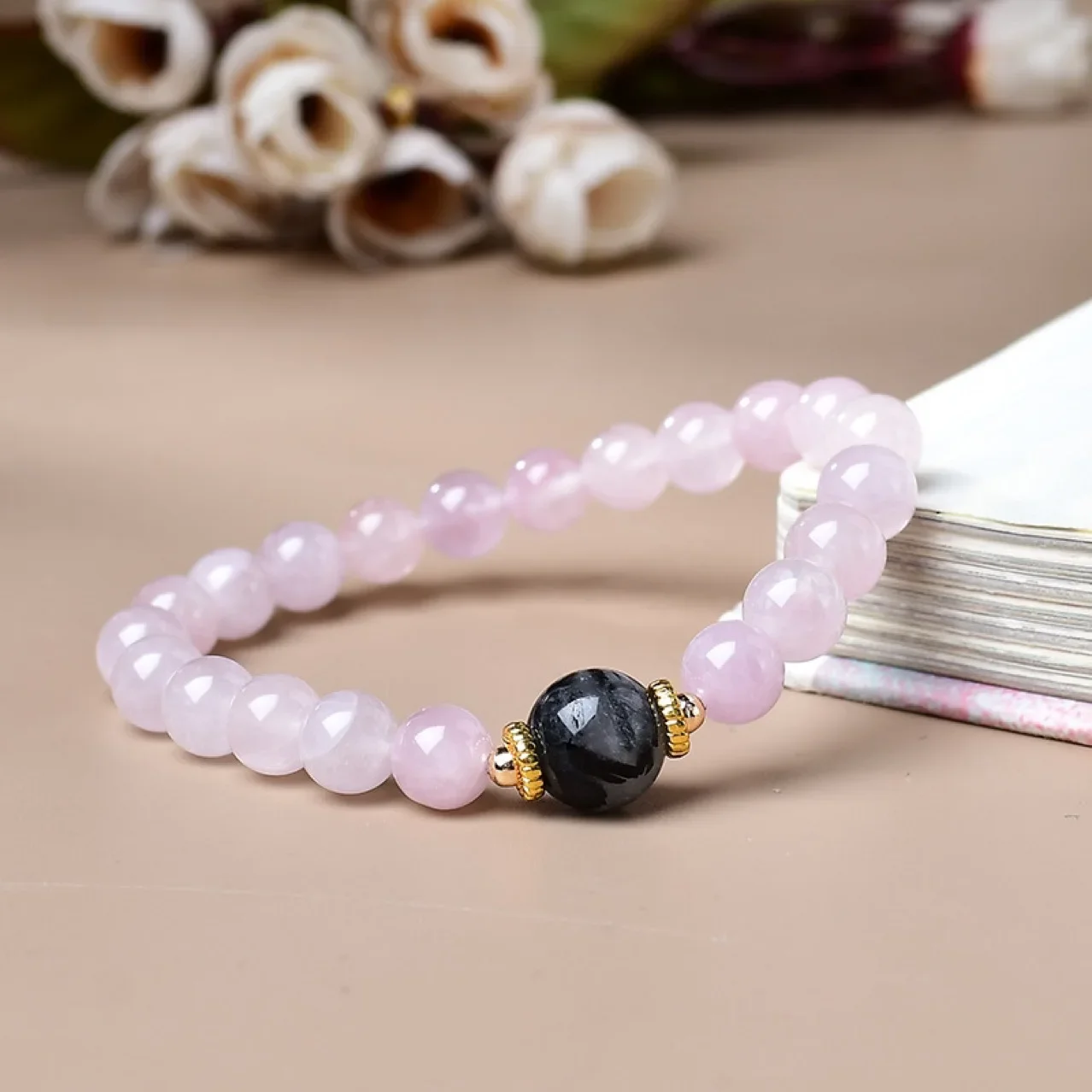 

Natural Hui Black Hair Crystal Powder Crystal Bracelet Women's Light Luxury Fashion Lucky Bracelet Original Design