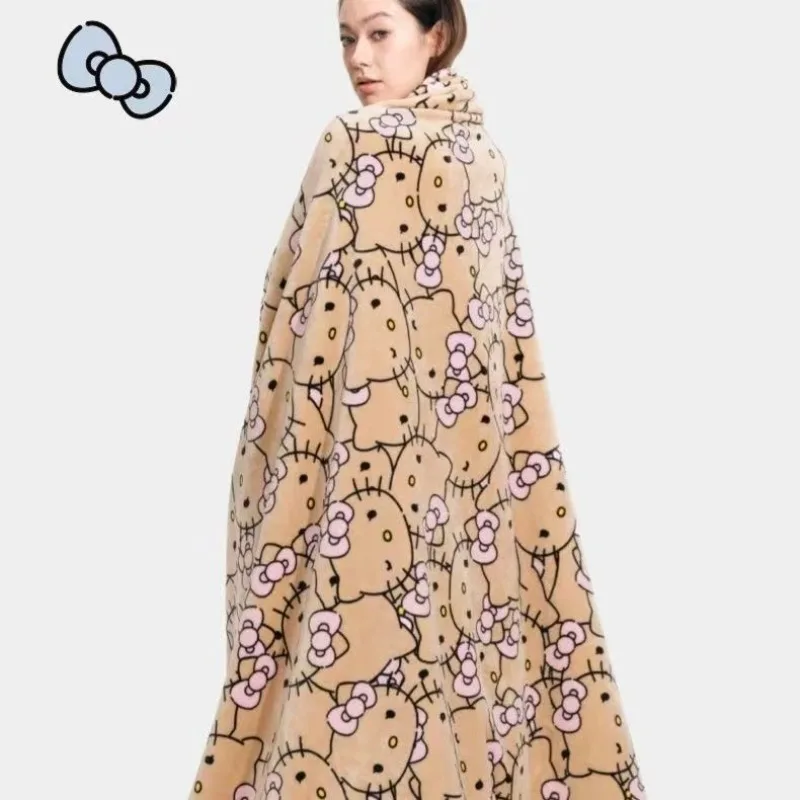 

Cute cartoon black genuine leather Hello Kitty flannel blanket, comfortable and soft, office nap, sofa blanket holiday gift