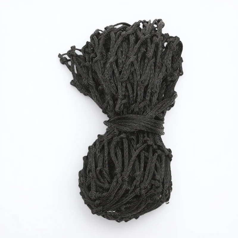 ตาข่ายให้อาหารสัตว์แบบแขวน ทนทานต่อการสึกหรอ ทำจากไนลอนอย่างดี พร้อมเชือกคู่ สำหรับใช้ในคอกม้า ใช้ได้กับแพะด้วย