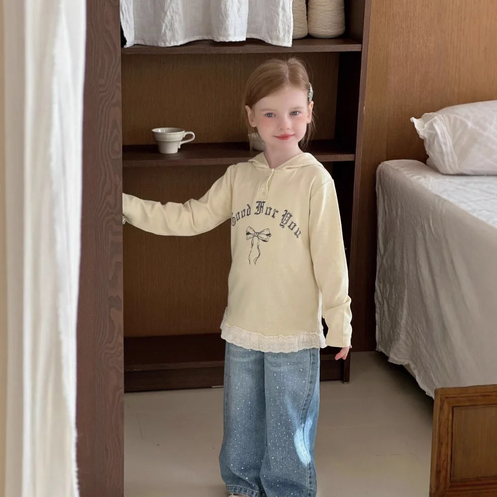 

Korean Spring 2-8 Years Children Girl 2PCS Clothes Set Lace Knotbow Print Hoodies Bright Diamond Jeans Suit Toddler Girl Outfit