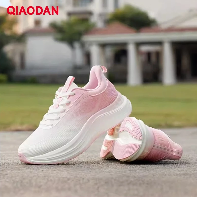 

QIAODAN Woman Running Shoes 2025 Autumn Shock-Absorbing Cushioned Shoes Lightweight Casual Low Cut Sneakers QXB022251211