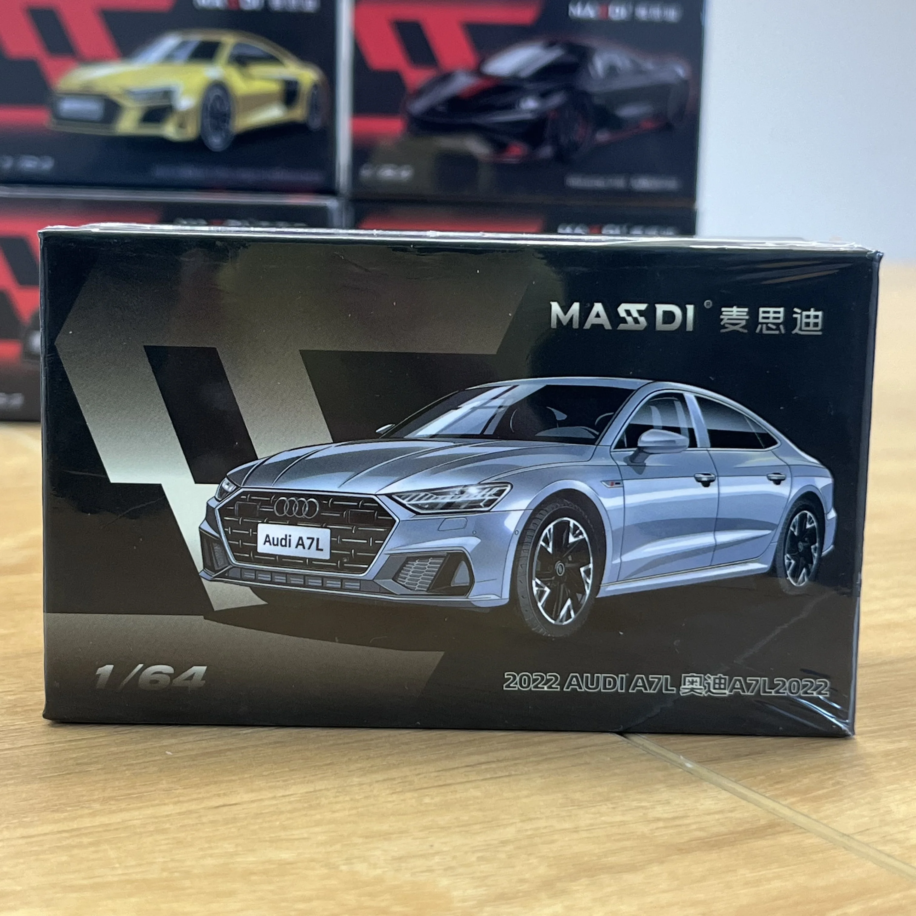MASSDI AUDI A8 Q7 R8 V10 McLaren 765 SENNA LAND ROVER RANGE ROVER 1:64 Scale Alloy Diecast Car Model Collectible Vehicle Toys