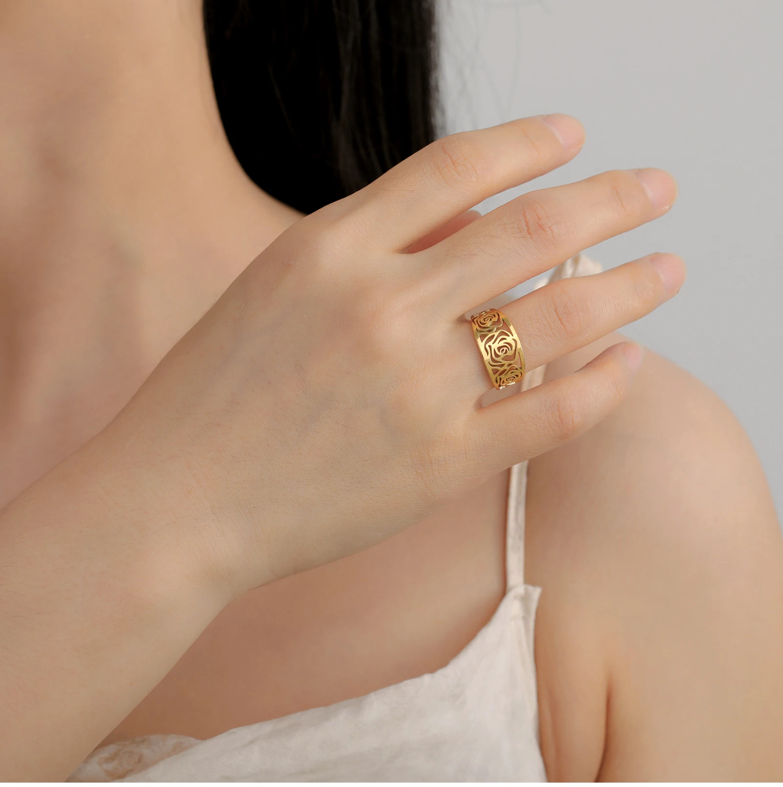 2026 Neuerscheinung Rose Damenringe Retro Edelstahl Goldfarben Täglicher Schmuck Sexy Accessoires für Frauen – Detail 15