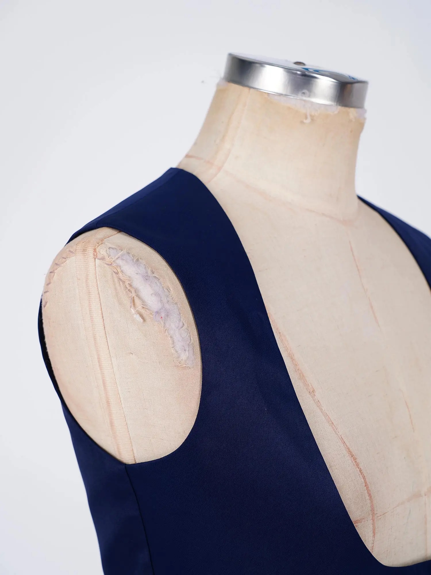 Women Asymmetrical Hem Suit Vest Sleeveless Button Waistcoat Tops for Office Business Stage Performance Halloween