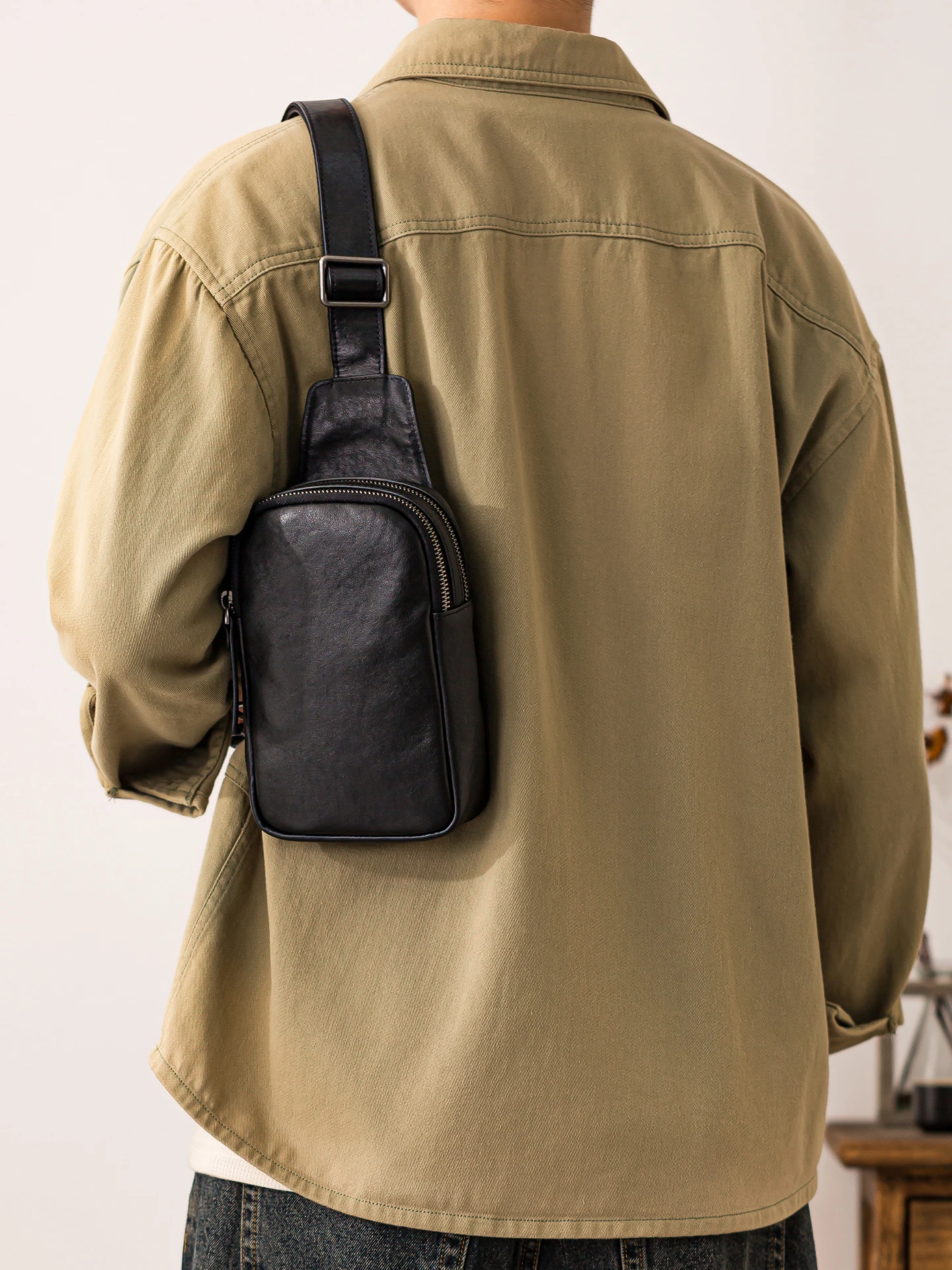 weekend sports luxury first layer cowhide men's small chest bag casual designer handmade real cow leather black crossbody bags