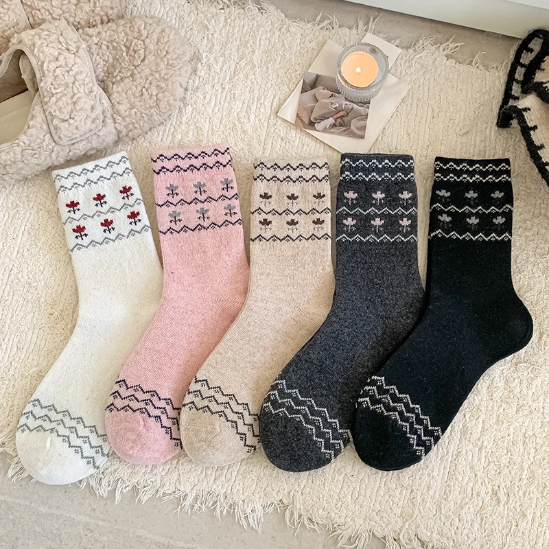 الجوارب للنساء الجديدة الموضة زهرة الجوارب الإناث تنفس عادية اتجاهات عالية الجودة لطيف الجوارب مضحك النمط الكوري #3