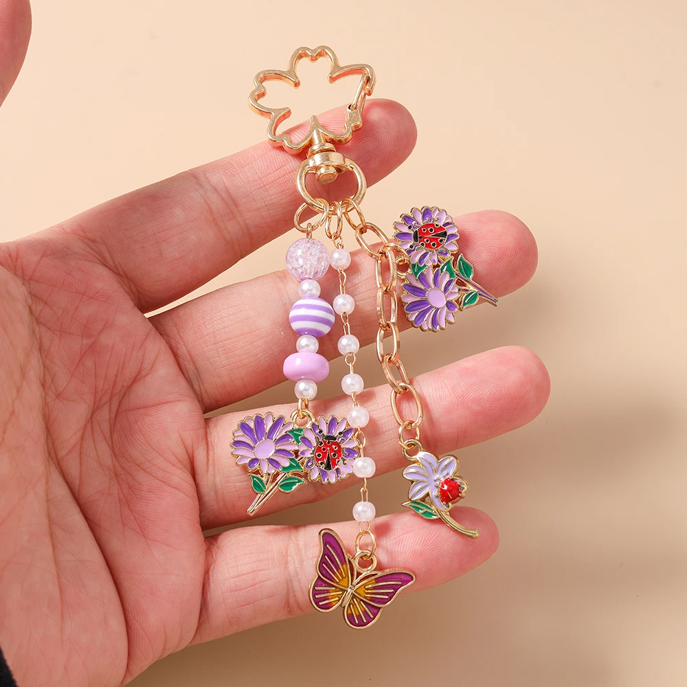 Aihua Niedlicher Y2K Blumen-Marienkäfer Schlüsselanhänger, Vergoldeter Blumen-Schlüsselring, Taschenanhänger für Damen, Handtaschen-Accessoire, Schmuckgeschenk – Detail 5