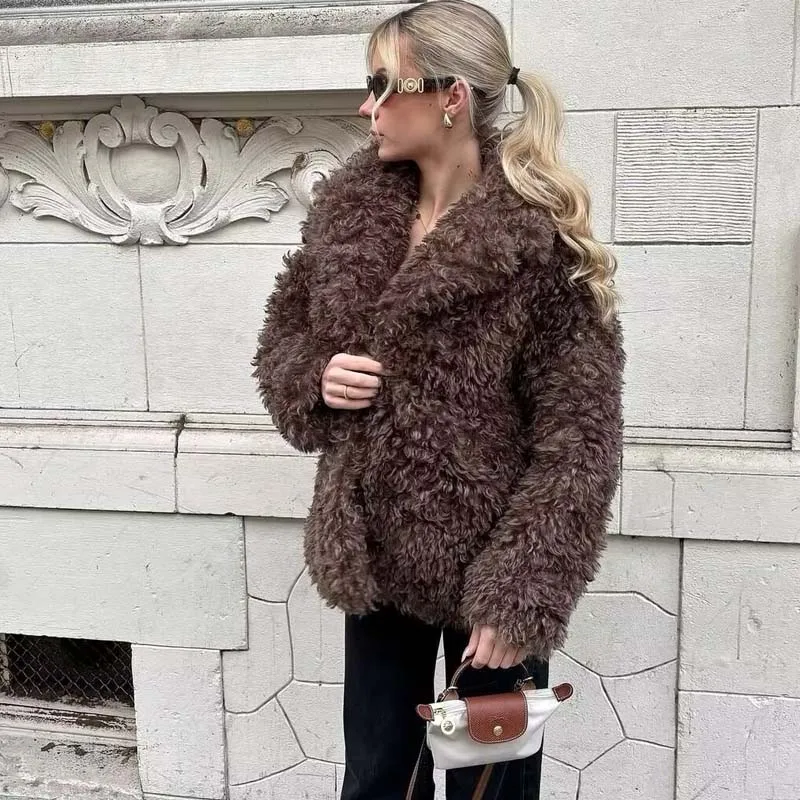 

YENKYE High Street Women Brown Faux Fur Short Coat Long Sleeve Lapel Collar With Pockets Autumn Winter Warm Loose Outerwear