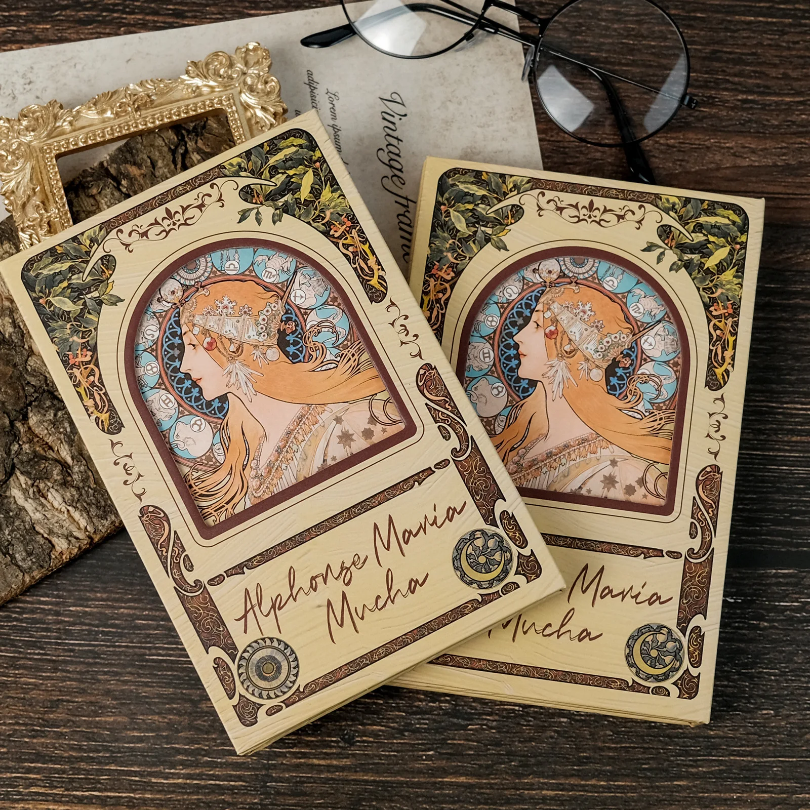 Advanced retro style Mucha illustration series hard shell magnetic buckle notebook portable three fold portable diary