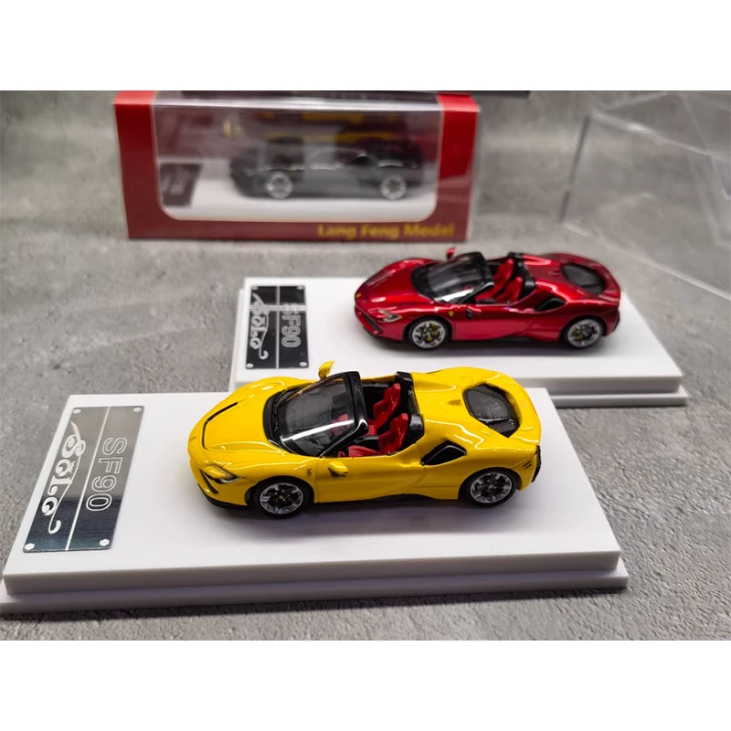 

Solo Diecast 1:64 Scale SF90 Sports Car Hardtop Edition Convertible Edition Simulation Alloy Car Model Adult Collection Gift Toy
