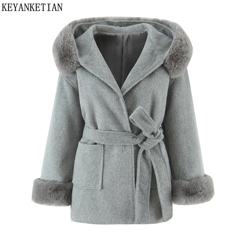 KEYANKETIAN 2025 Winter New Women's Artificial Fur Collar Decorated Hooded Woolen Overcoat With Belt Loose Gray Luxury Open Coat
