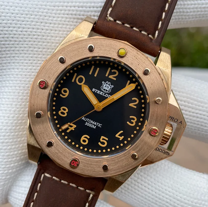 Steeldive Men Autom…