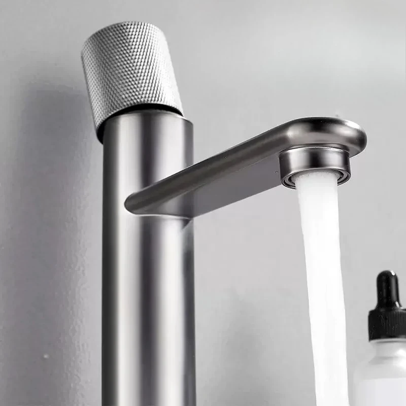 

Смеситель с накаткой, матовый золотой смеситель для раковины, смеситель для ванной комнаты с одной ручкой, смеситель для горячей и холодной воды, смеситель для раковины с накаткой