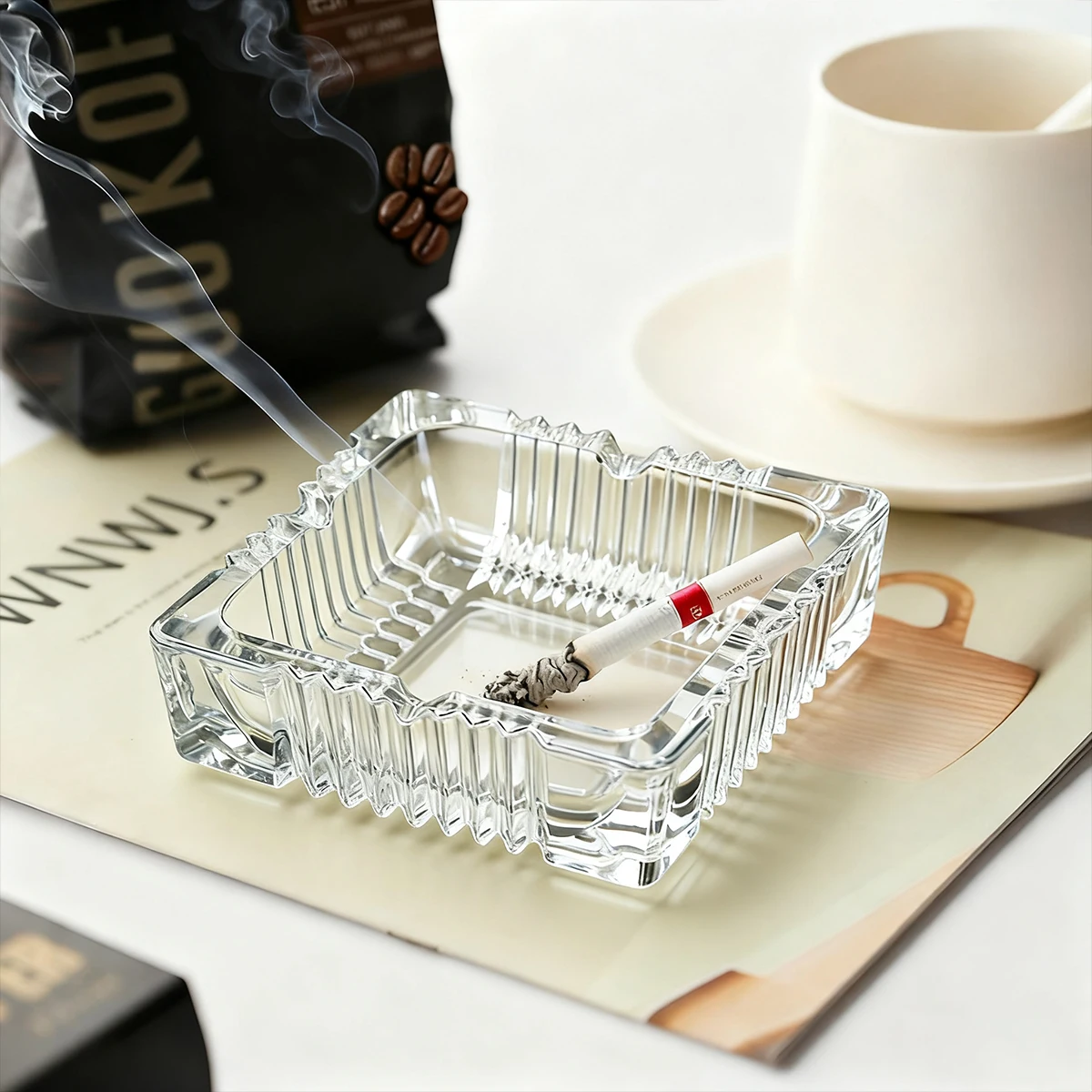 Crystal Ashtray  Creative Clear Glass Modern and Elegant Ashtray for Smoking Lovers Household Living Room and Office Supplies
