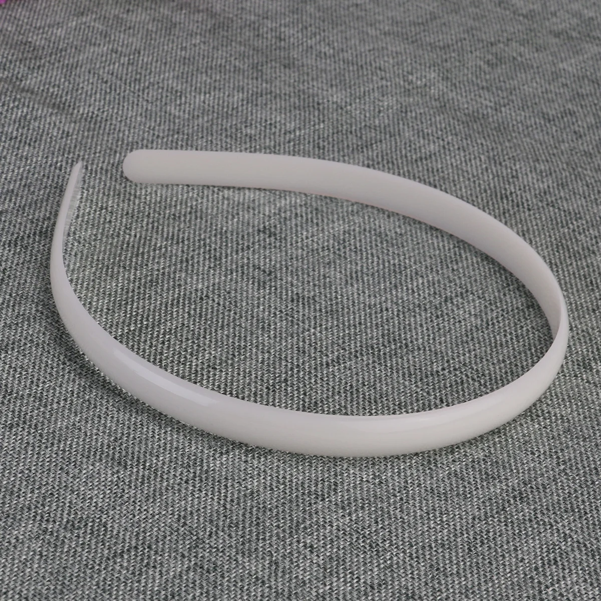 12pcs-faixas-de-cabelo-de-plastico-diy-faixas-de-cabelo-de-10mm-de-largura-sem-dentes-para-mulheres-meninas-marfim-design-liso-faixa-de-cabelo-de-plastico